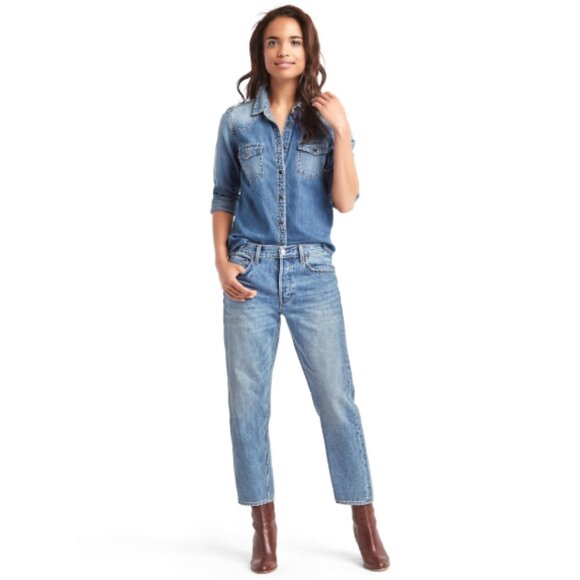 Gap | EUC Original 1969 Vintage Straight Jeans in Faded Light Blue Size 28 - Picture 3 of 10